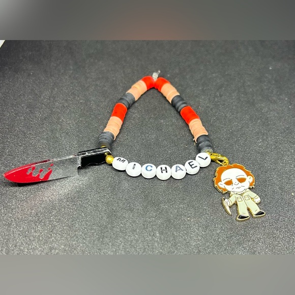 Michael Myers (Horror Film) Heishi Charm Bracelet - Picture 5 of 5